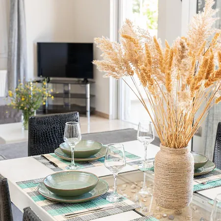 Marina فيلة Dhorizáta